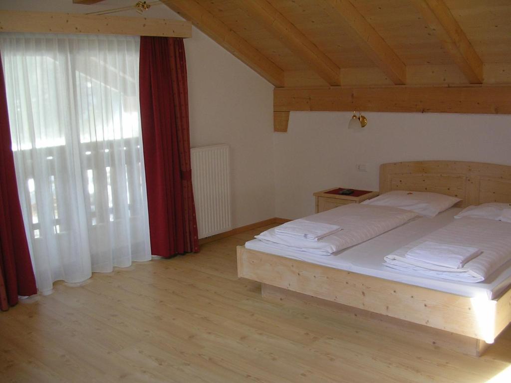 Garni La Tambra Hotel Selva di Val Gardena Bilik gambar
